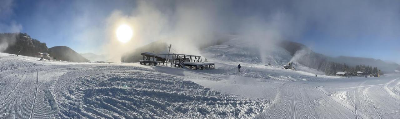 Malino Apartments - Chalets In Ski & Bike Park รูชอมแบรอค ภายนอก รูปภาพ